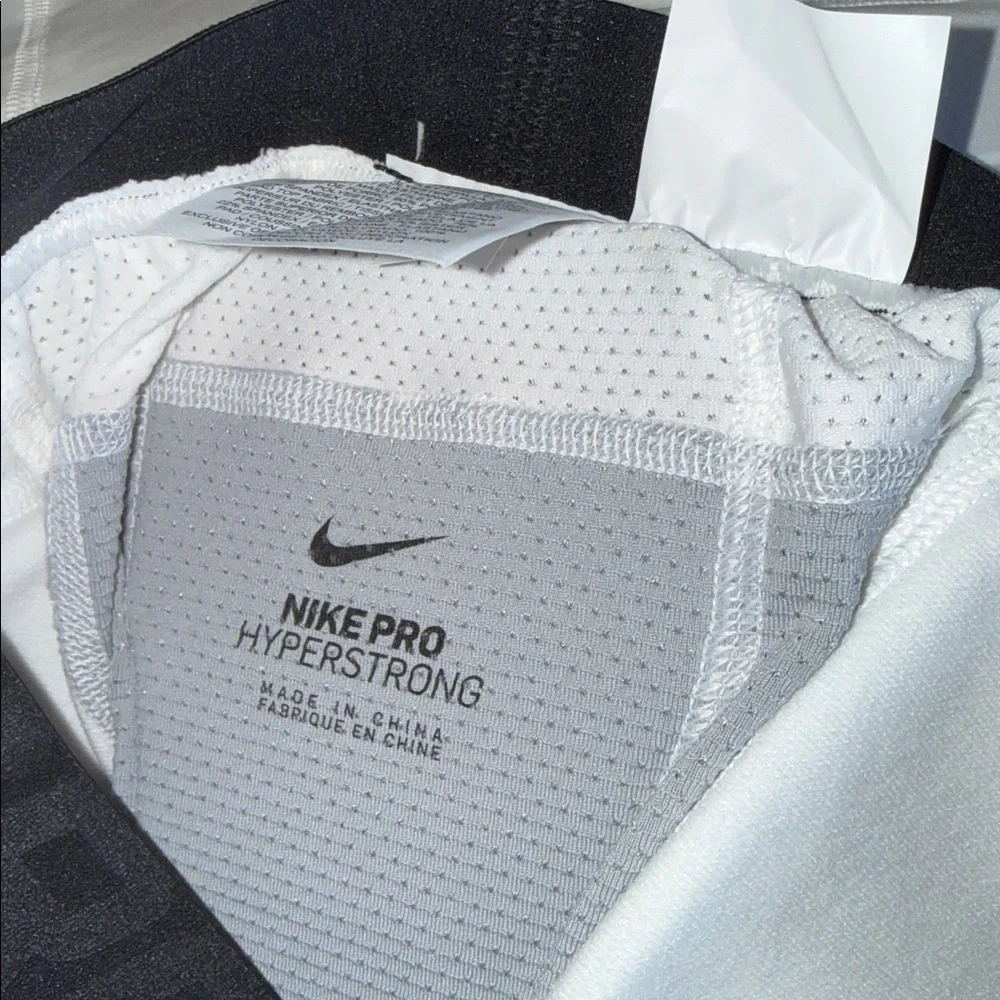 NWOT NIKE Pro Hyperstrong White Padded Football Pants Hip Thigh Knee Pads